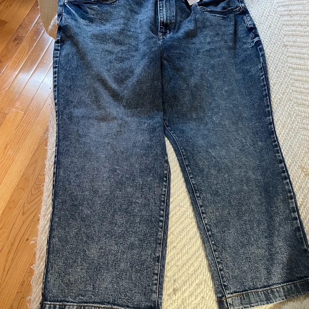 Lane Bryant Signature Fit Slim Straight Ankle Short Mid-Rise Jeans - Picture 2 of 6